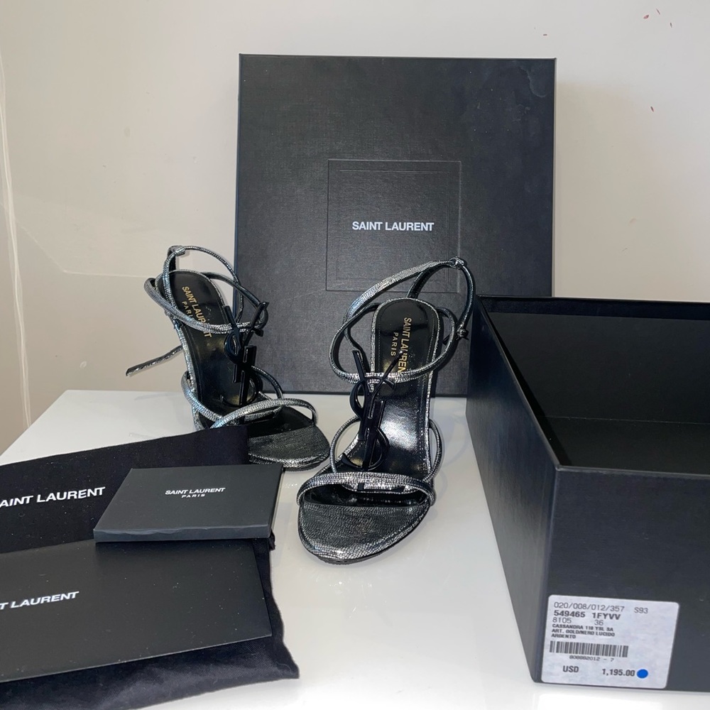 Saint Laurent - Cassandra 110 leather sandals
